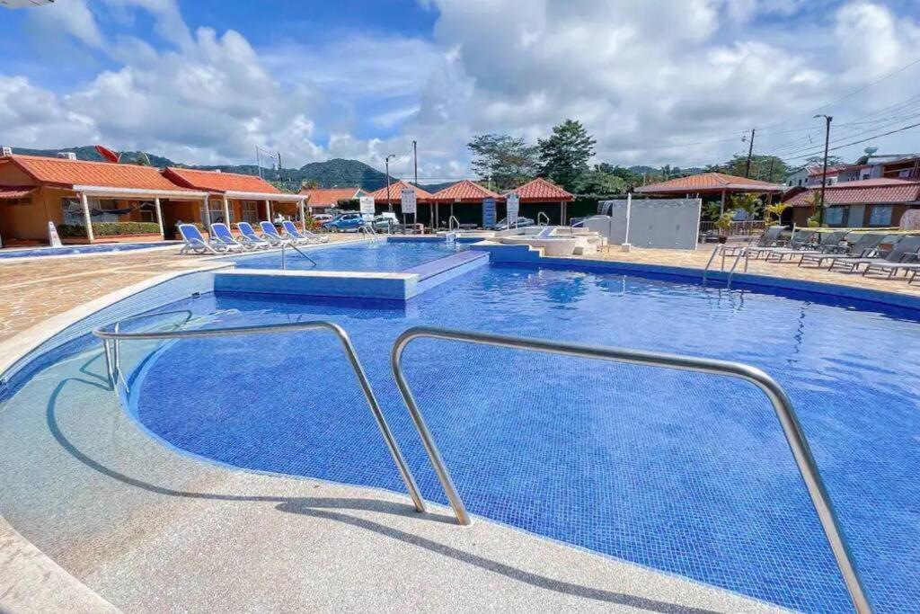 Apartment Villa Paraiso Banano 9, Near To The Beach & Pool Jaco