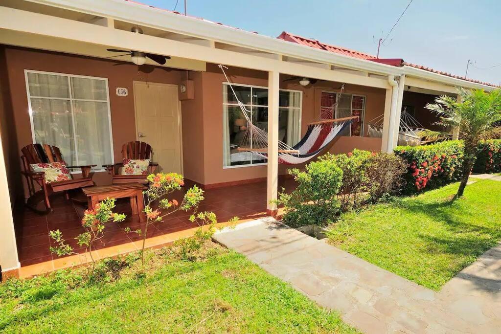 Apartment Villa Paraiso Banano 9, Near To The Beach & Pool Jaco